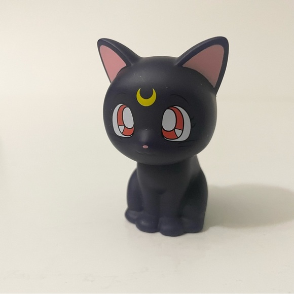 Sailor Moon Mini Luna Figure Guardian Cat 2.5” Tall - Picture 8 of 11
